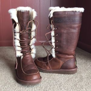 UGG genuine leather fur lined lace up boots